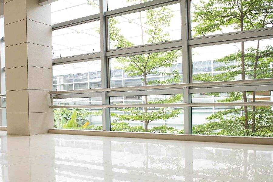 finestre moderne appartamento riqualificato