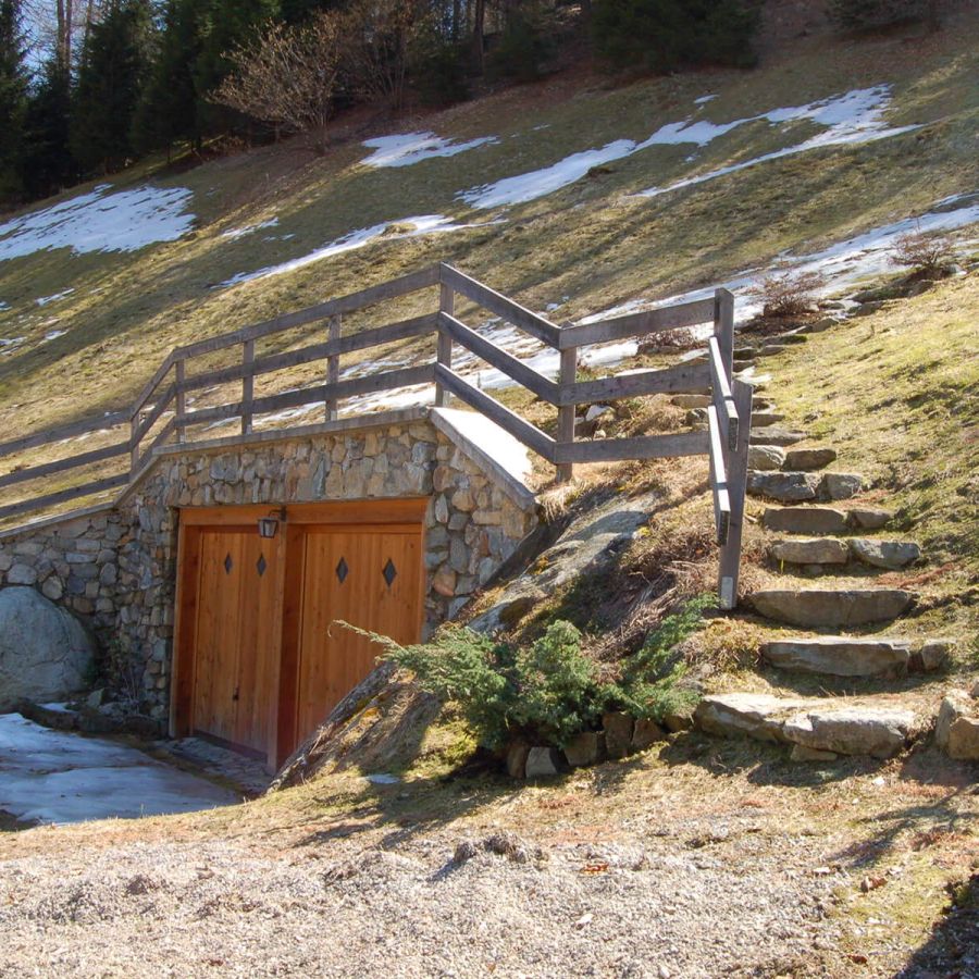 garage-entrata-pietra